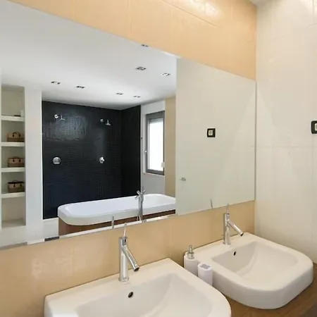 Luxury White Vila