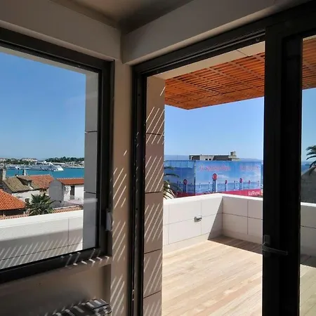 Luxury White Vila *
