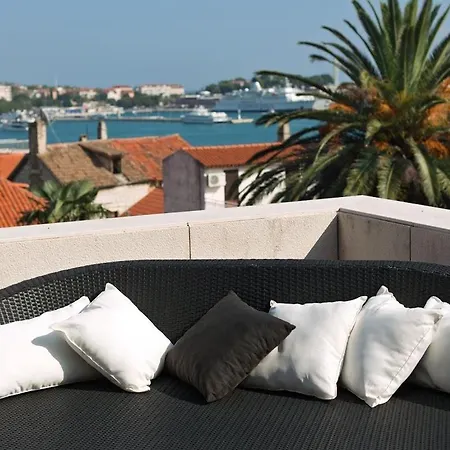 Villa Luxury White